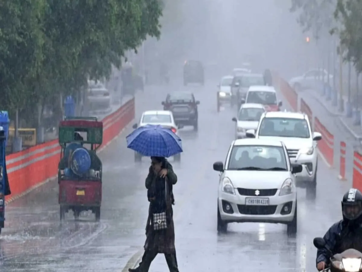 IMD Weather Update relief from scorching heat UP Bihar Delhi Haryana Punjab  Me hogi Barish - Weather today in Hindi - Aaj ka mausam, mausam ki jankari,  Temp today in Hindi -