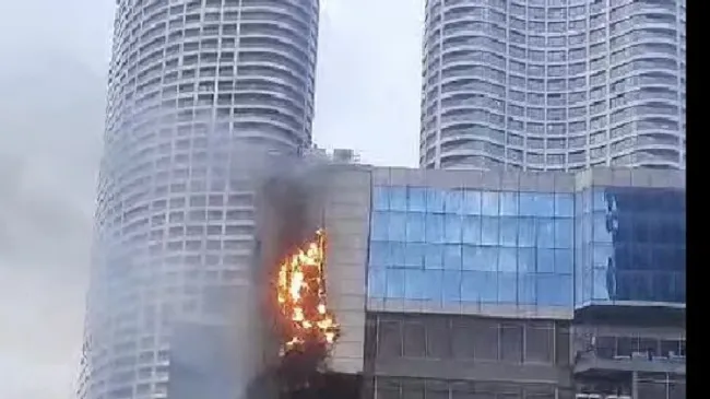 मुंबई के टाइम्स टावर में लगी आग, दमकल की 9 गाड़ियां मौके पर - fire broke times  tower commercial building in mumbai blaze began-mobile