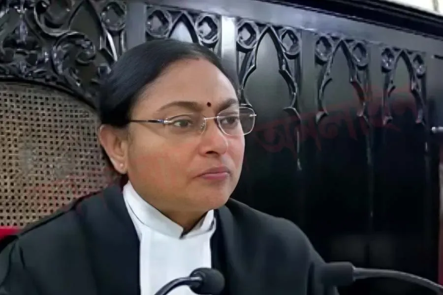 Supreme Court quashes plea against husband of Calcutta HC Justice Amrita  Sinha