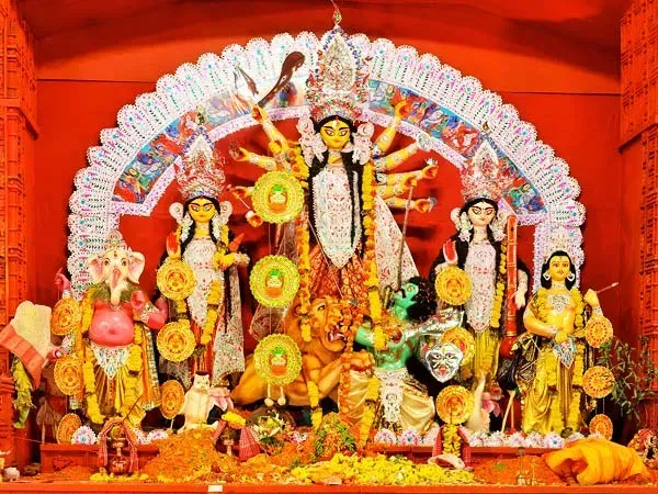 Durga Puja 2022 : ষষ্ঠী থেকে দশমী, দুর্গা পুজোর পাঁচ দিন কোন কোন রীতি পালিত  হয়, জেনে নিন | Durga Puja 2022 : Popular Rituals Of Durga Puja In West  Bengal - Bengali BoldSky