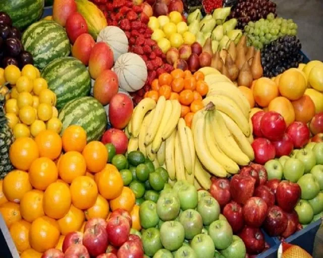 रसोई का बजट हुआ खराब, आसमान को छूने लगे सब्जियों और फलों के दाम - prices of  vegetables and fruits increase-mobile