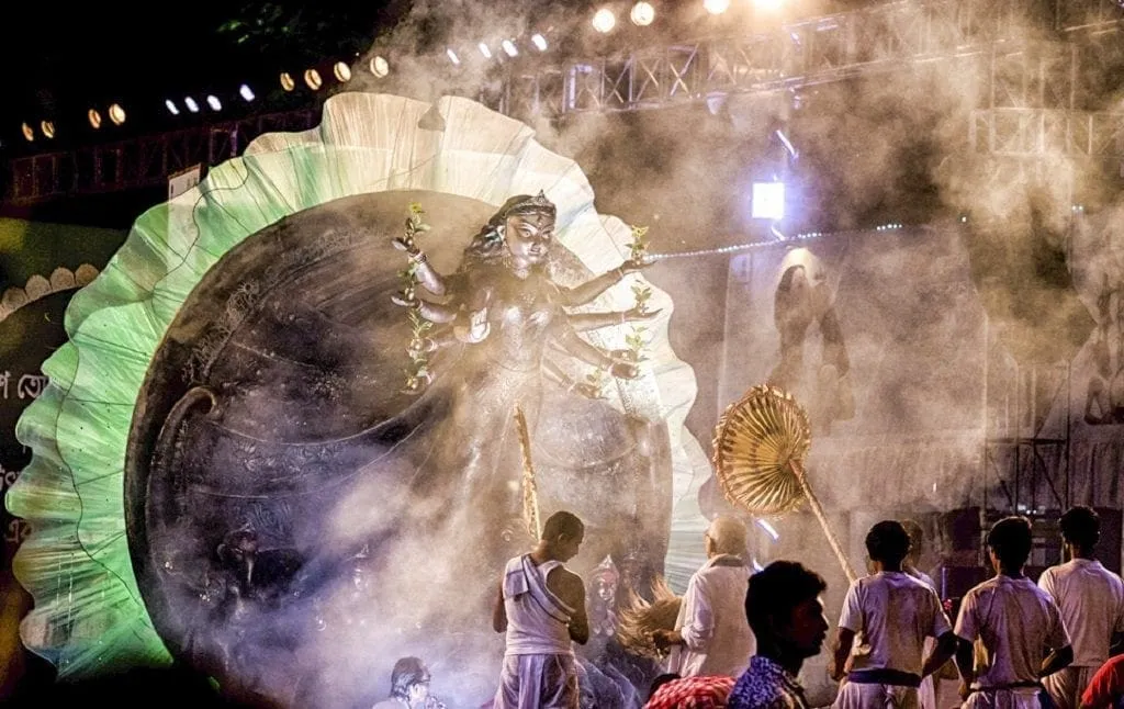 दुर्गा पूजा महोत्सव 2024, भारत - यात्रा 40 से शुरू होती है