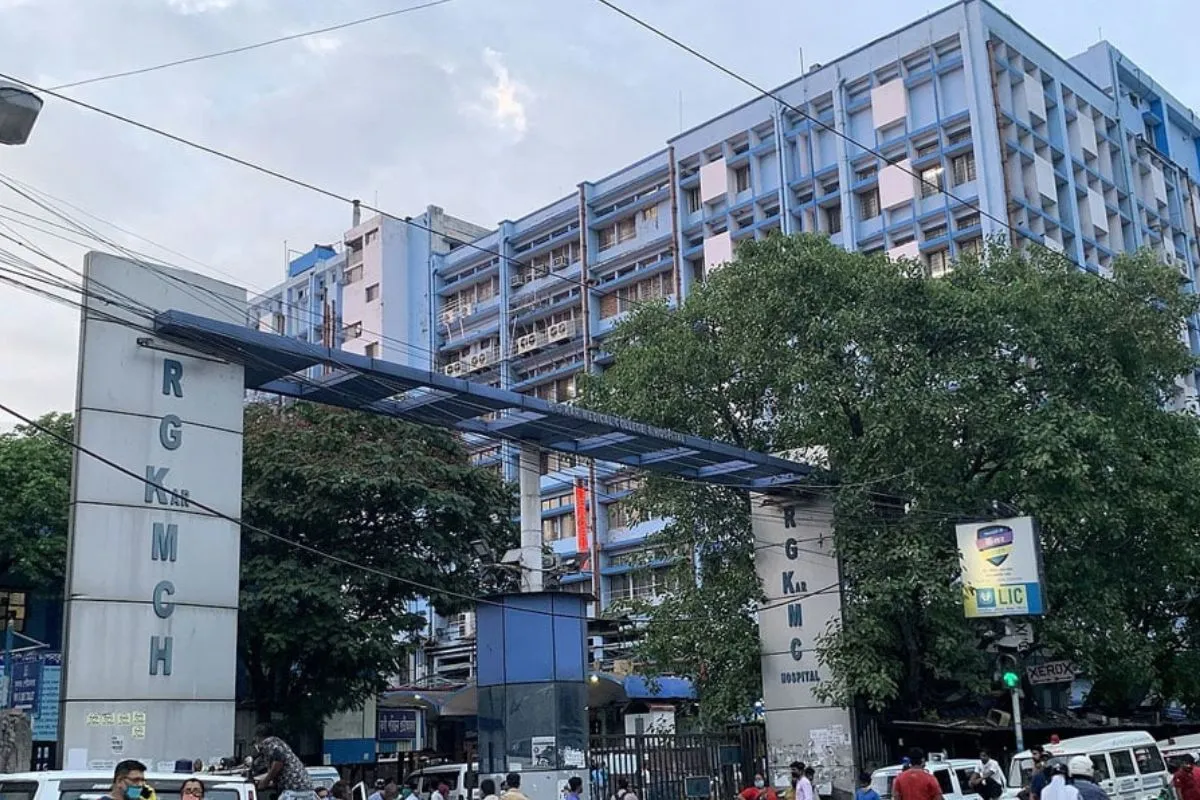 RG Kar hospital : आरजीकर अस्पताल में अर्धनग्न हालत में मिला जूनियर महिला  डॉक्टर का शव