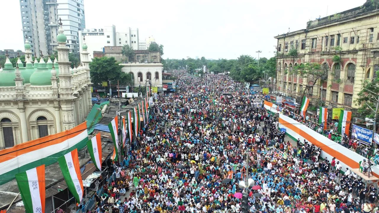 Lakhs gather for TMC's Martyrs' Day rally - EastMojo