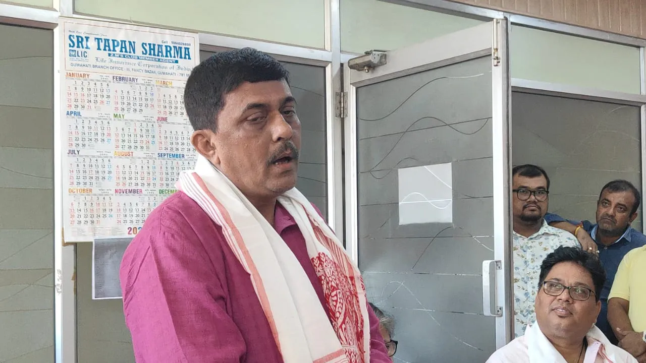 senior journalist gautam sharma