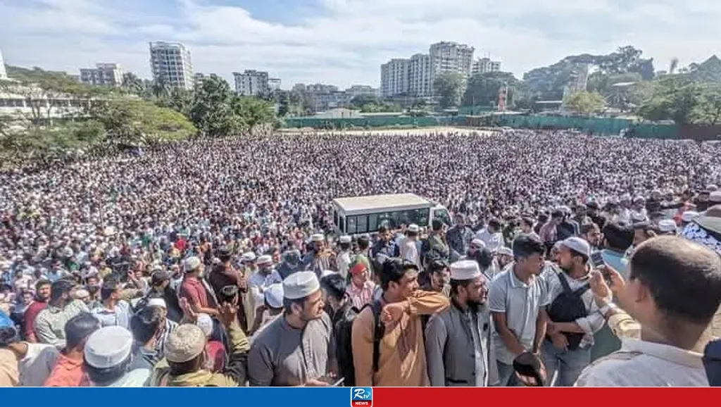 ISKON ক বাংলাদেশত নিষিদ্ধ কৰাৰ দাবীত উত্তাল চট্টগাম