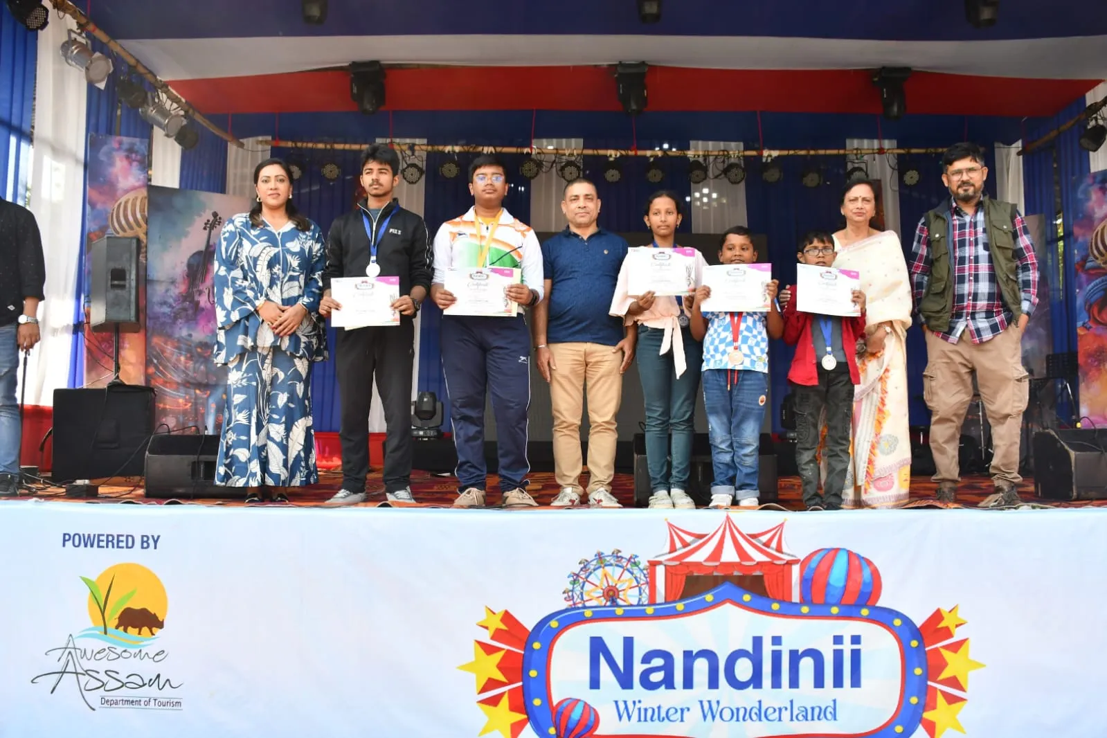 নন্দিনী বাণিজ্য মেলাৰ চিত্ৰাংকণ প্ৰতিযোগিতাত ১২ গৰাকীৰ পুৰস্কাৰ লাভ...