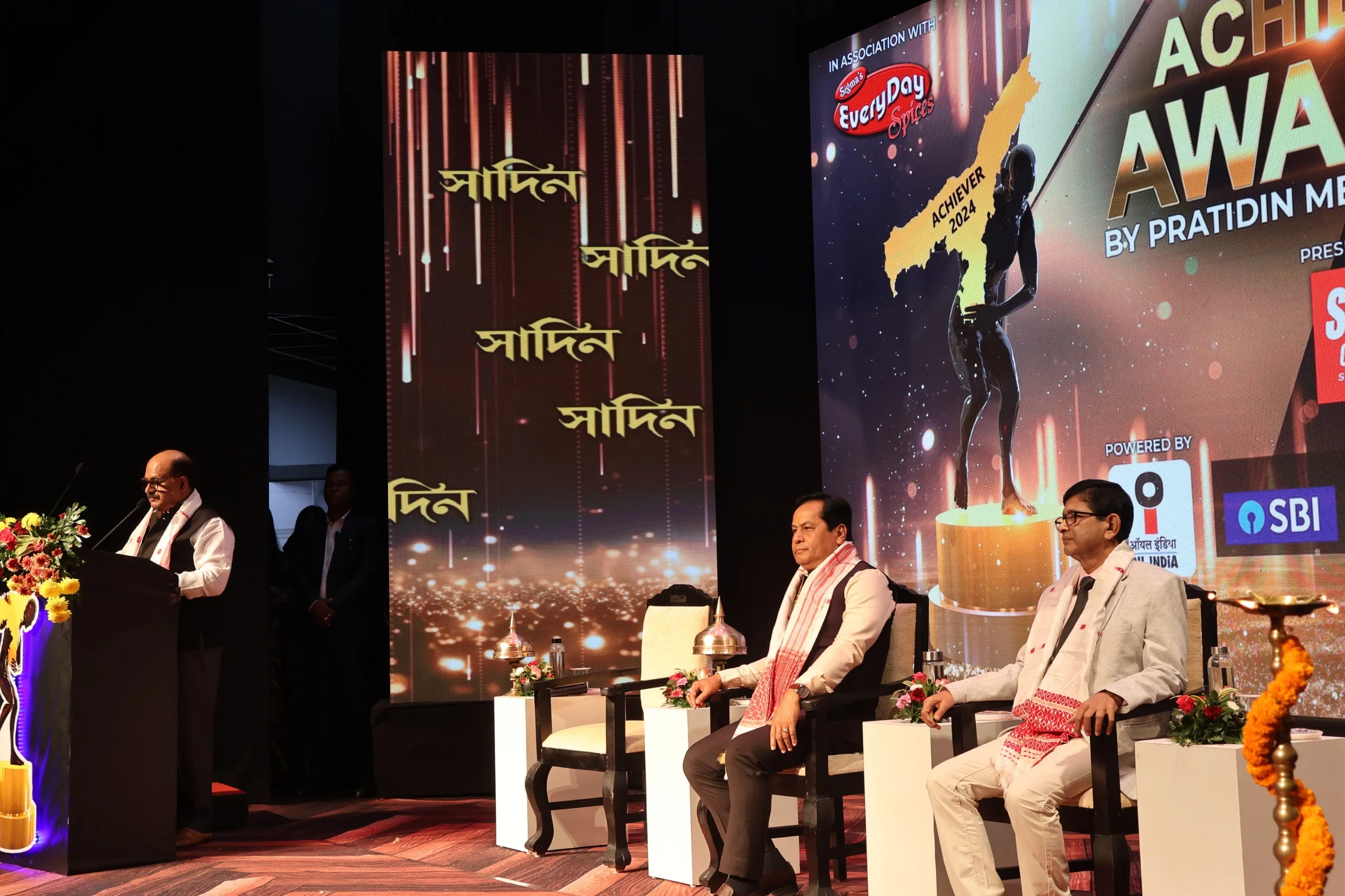 'সাদিন প্রতিদিন'ৰ যাত্রাই এক সোণোৱালী ক্ষণত উপনীত হৈছে'- জয়ন্ত বৰুৱা