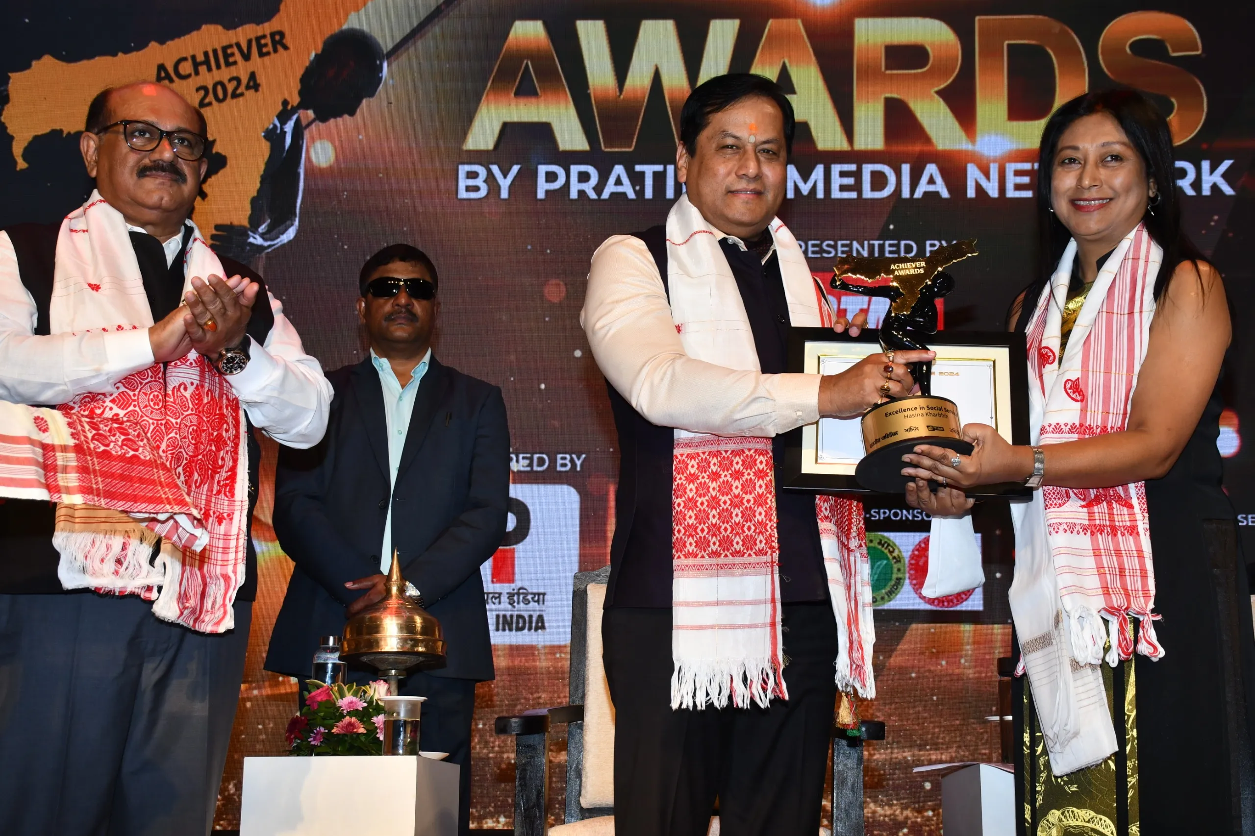 হাছিনা খাৰ্বিহলৈ Excellence in Social Service সন্মান