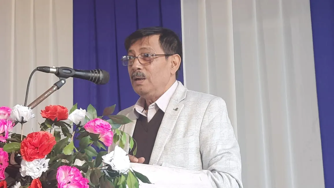 ভাষণৰত অৱস্থাত জ্যেষ্ঠ সাংবাদিক প্ৰকাশ মহন্ত