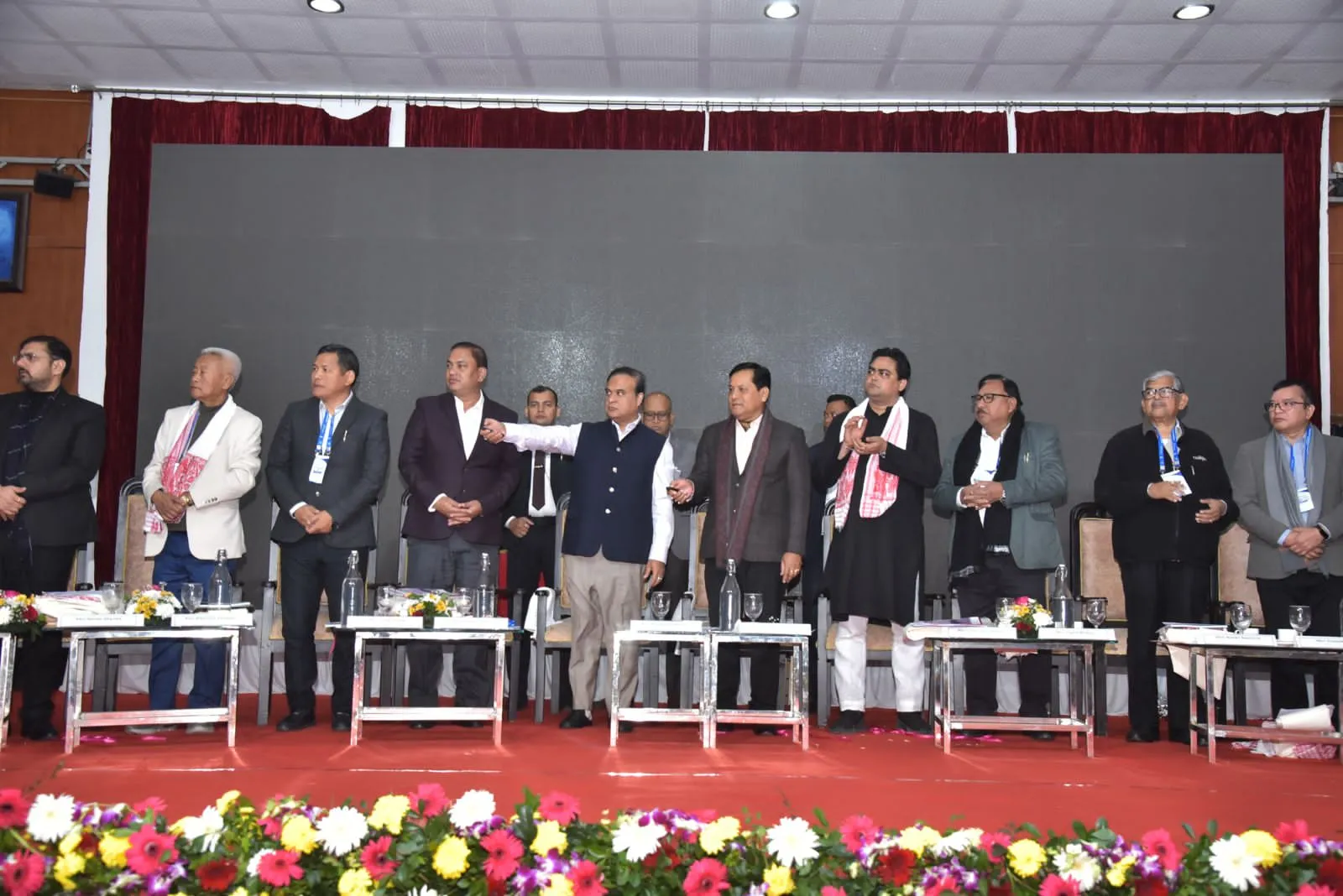 কাজিৰঙাত আভ্যন্তৰণীণ জলপথ উন্নয়ন পৰিষদৰ বৈঠক সম্পন্ন...