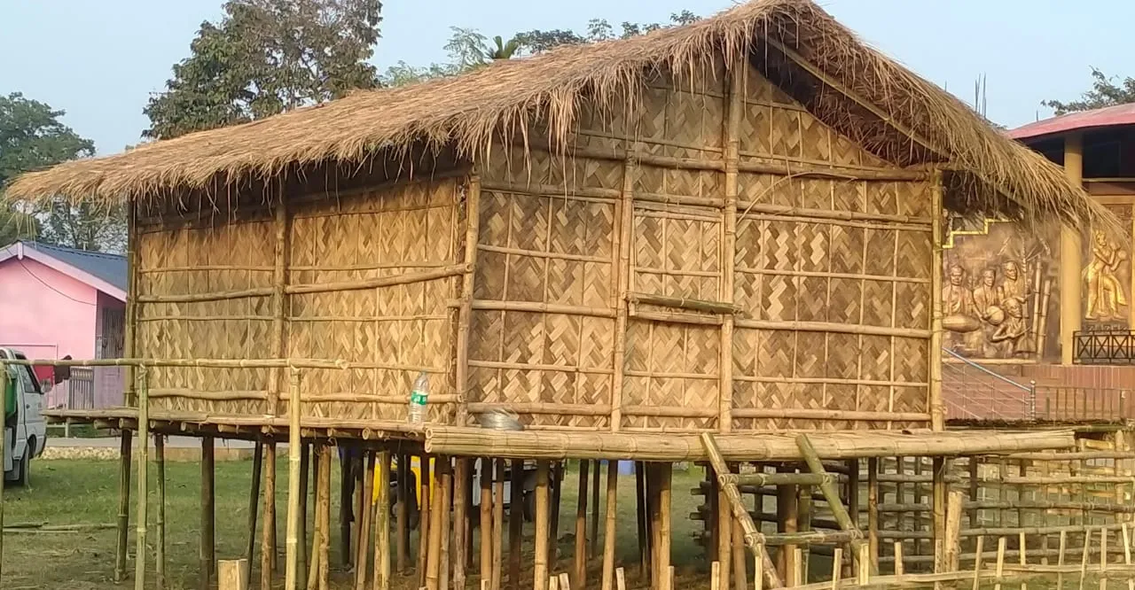 ঐতিহ্যমণ্ডিত  নগাঁও ভোগালী বিহু উৎসৱে