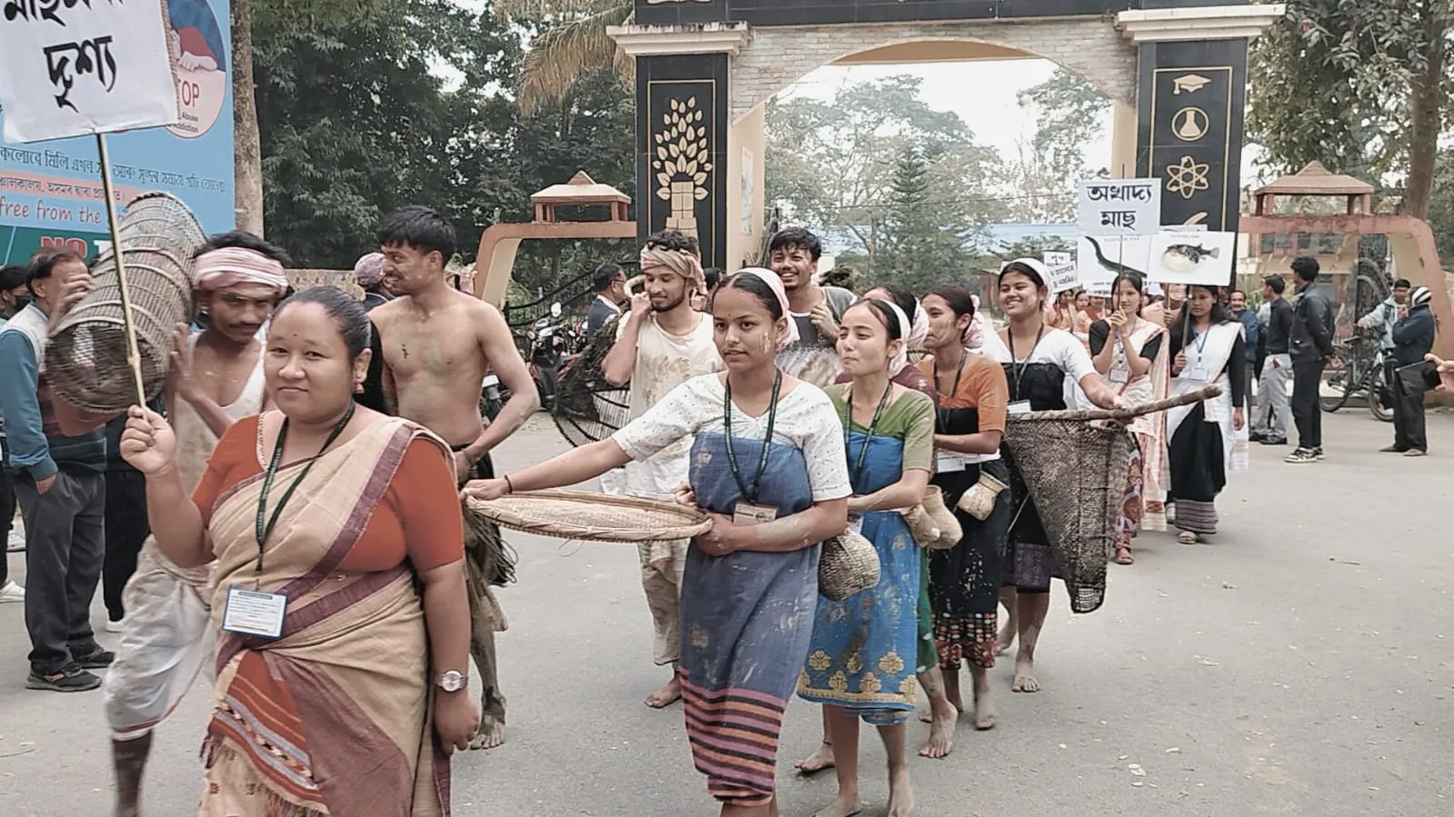 ঢকুৱাখনা মহাবিদ্যালয়ৰ বৰ্ণিল সাংস্কৃতিক শোভাযাত্ৰা
