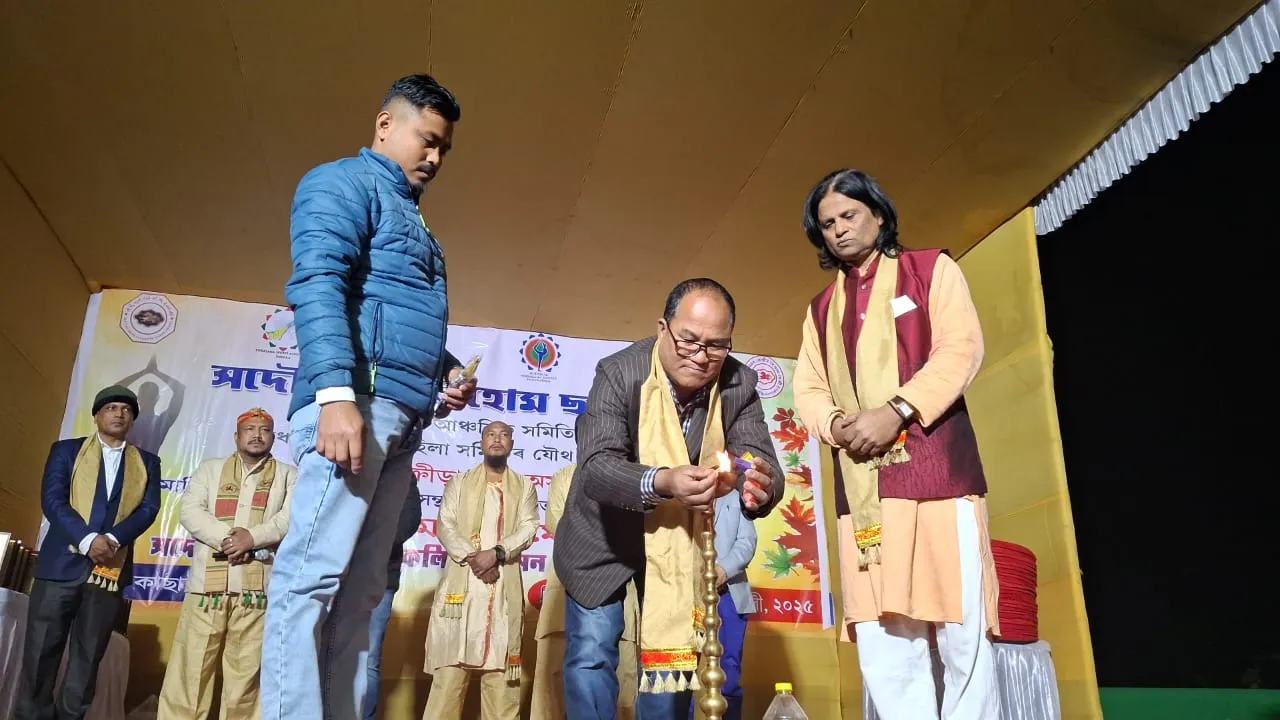 ধেমাজিৰ মে-ডাম-মে-ফী কাৰ্যসূচীৰ সৈতে মুকলি যোগাসন ক্ৰীড়া প্ৰতিযোগিতা আৰম্ভ