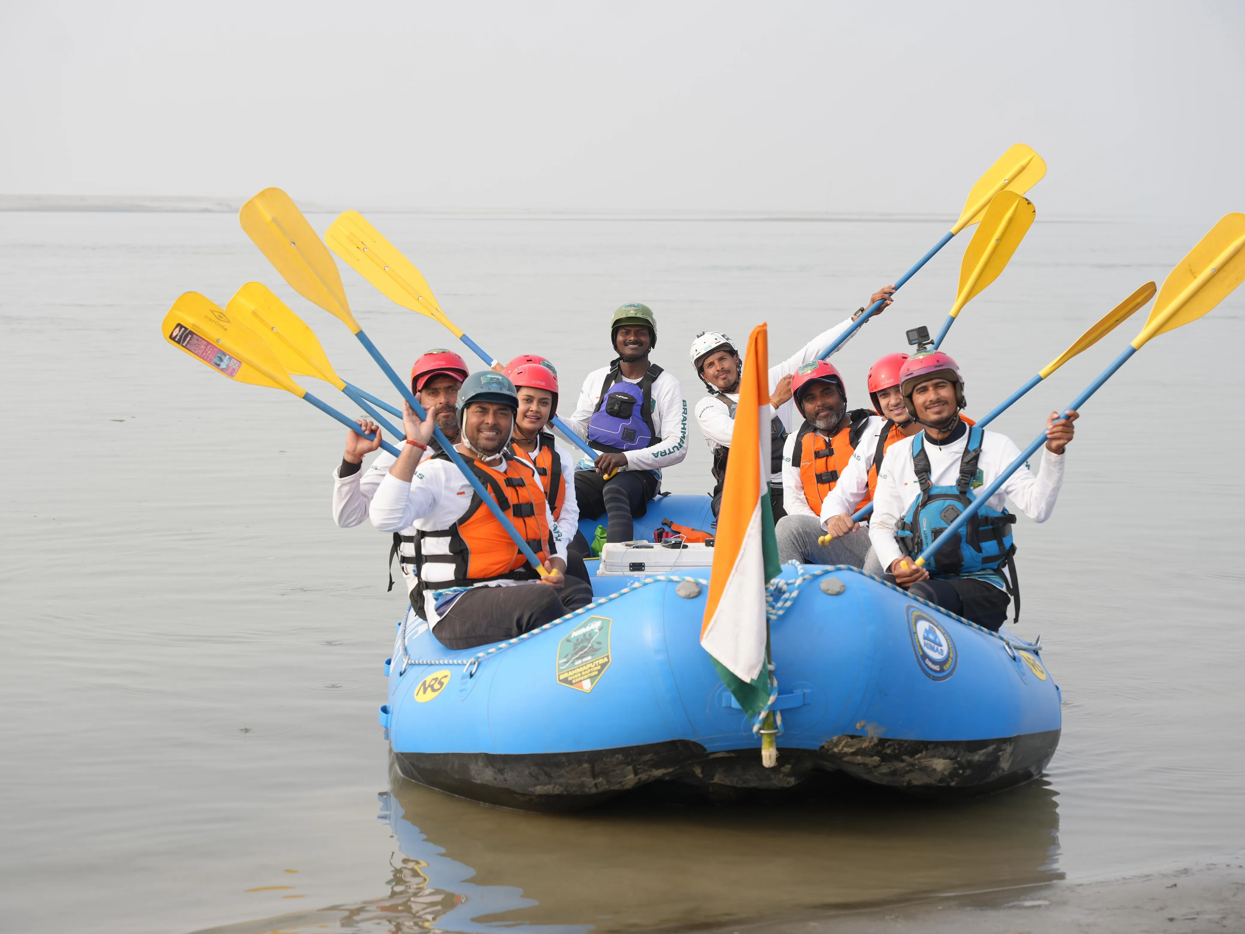  প্ৰথমবাৰৰ বাবে ব্ৰহ্মপুত্ৰত বুকুত সেনাৰ ৯১৬ কিলমিটাৰ দূৰত্ব সামৰি দুঃসাহসীক ৰিভাৰ ৰাফটিং