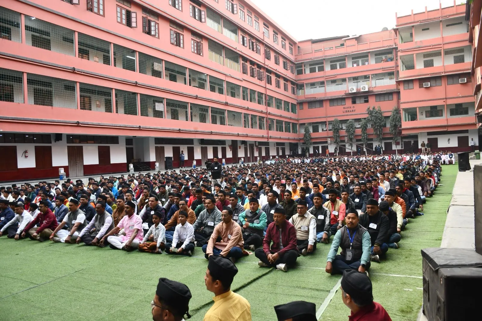 গুৱাহাটীৰ ছাউথ পইন্ট স্কুলত কাৰ্যকৰ্তাৰ বৌদ্ধিক কাৰ্যক্ৰমত ডা০ মোহন ভাগৱত
