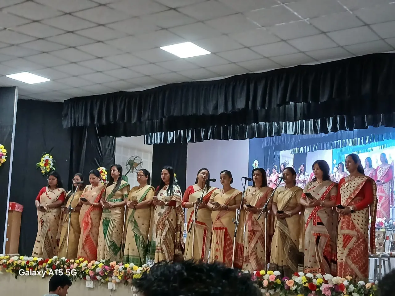 মঘাই ওজা বঁটা প্ৰদান অনুষ্ঠান