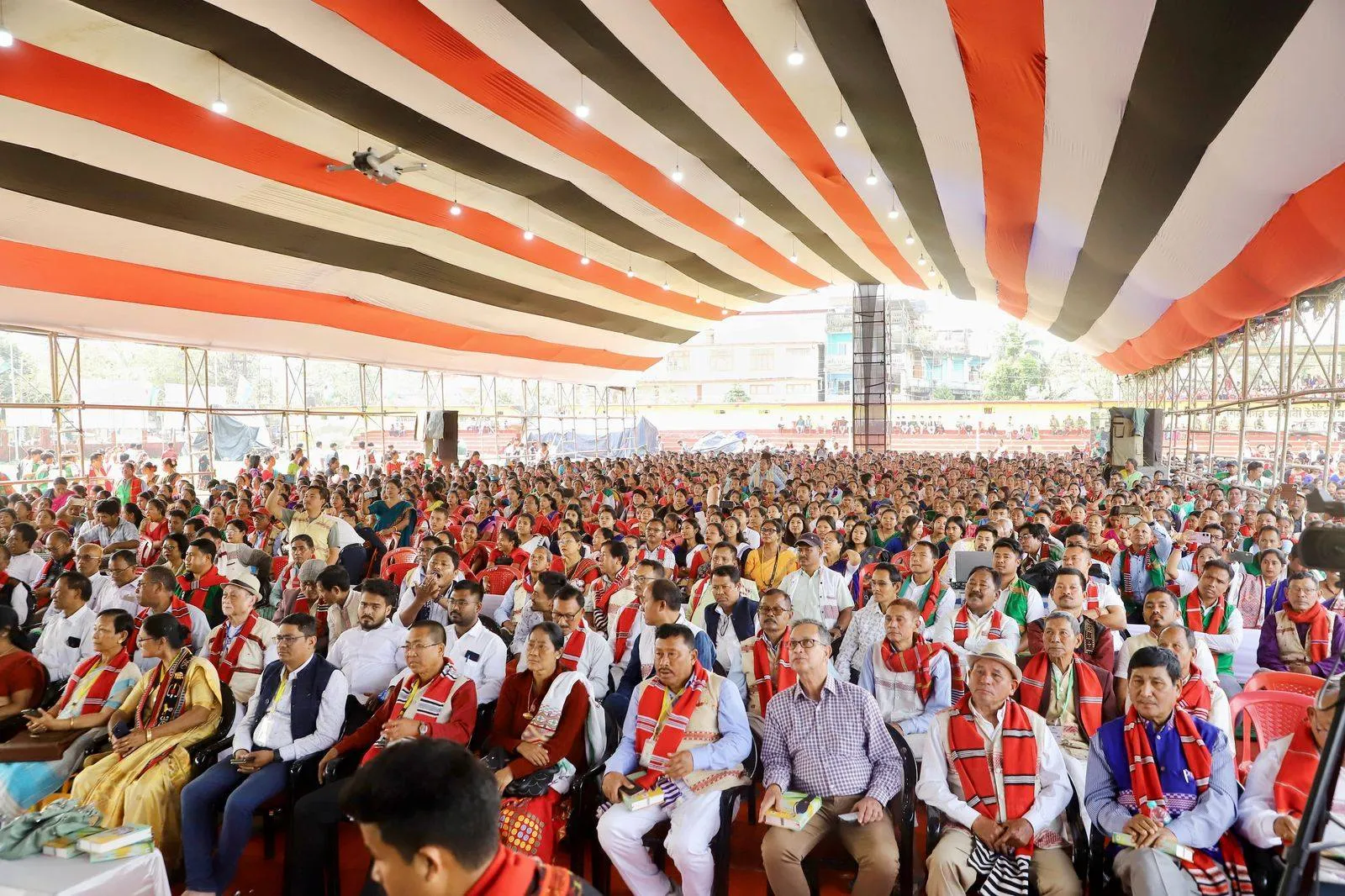 সাহিত্যচাৰ্য নাহেন্দ্ৰ পাদুনলৈ জীৱনজোৰা সাধনা বঁটা