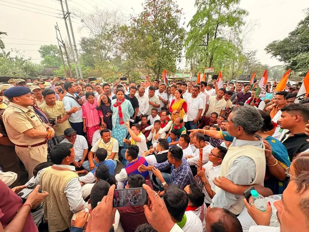 ধেমাজিত কংগ্ৰেছৰ উত্তাল প্ৰতিবাদঃ আৰক্ষী, প্ৰতিবাদকাৰী আহত