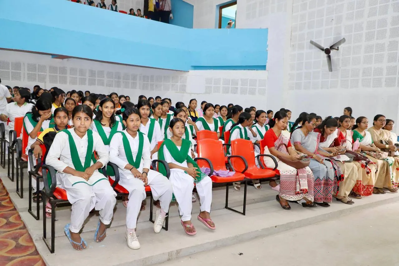 উপস্থিত ৰাইজৰ একাংশ