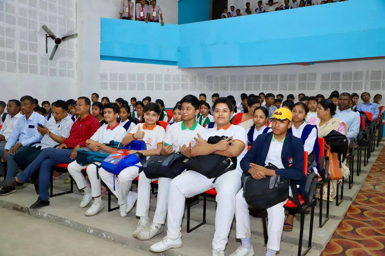 শিক্ষাৰ্থীসকলৰ একাংশ