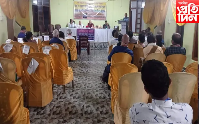প্ৰতিনিধি সভাত উপস্থিত একাংশ ৰাইজ  