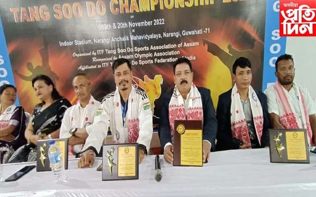 বিষয় ববীয়া সকলৰ একাংশ  