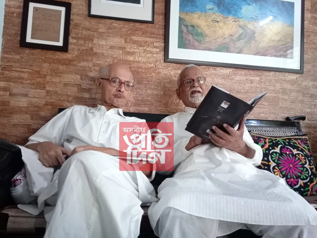 গীত আৰু চিত্ৰ শিল্পৰ যুগলবন্দী দিপালী বৰঠাকুৰ আৰু নীলপৱন বৰুৱাক সকলোৱে জানে। কিন্তু কাব্যঋষি নীলমণি ফুকনৰ সৈতে থকা নীলপৱন বৰুৱাৰ ঘনিষ্ঠ সম্বন্ধৰ কথা বহুতেই নাজানে। কিন্তু এনেবোৰ ক্ষণ ইতিহাসৰ প্ৰয়োজনতেই যেন থাকি যায় কেমেৰাৰ লেঞ্চ অথবা কাৰোবাৰ এলবামত।   