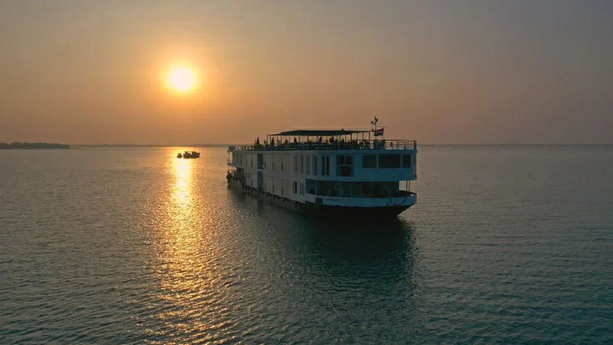 ধুবুৰীত গংগা বিলাস  