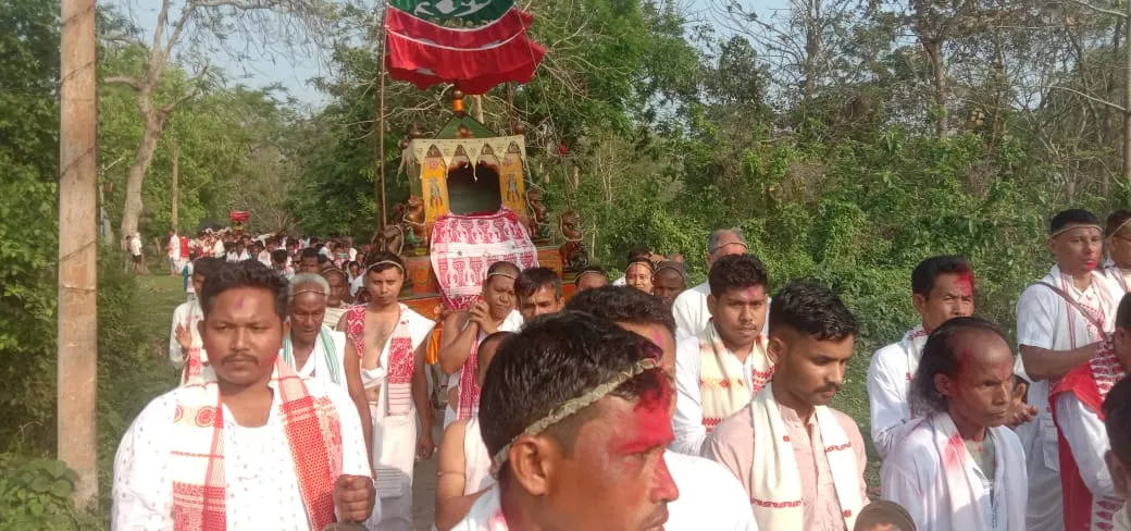 কান্ধত লৈ গোসাঁই উলিওৱা মেলা  