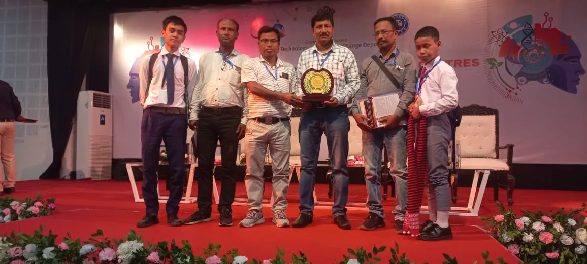 শ্ৰেষ্ঠ ৰাজ্যিক বঁটা প্ৰদান  