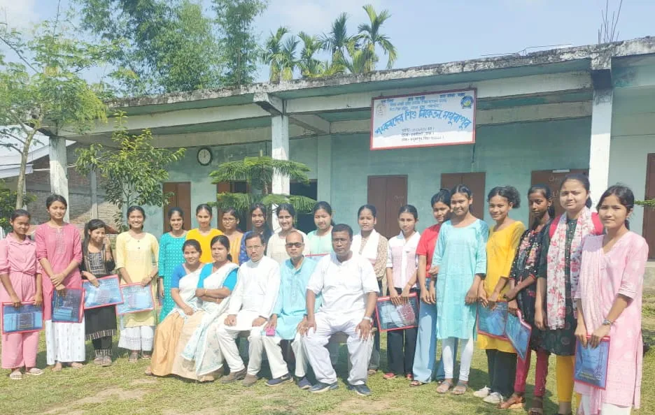 কৃতী ছাত্ৰ-ছাত্ৰীক সম্বৰ্ধনা  