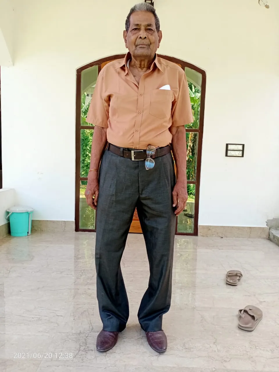 সুস্থ অৱস্থাত হিমেশ্বৰ শইকীয়া  