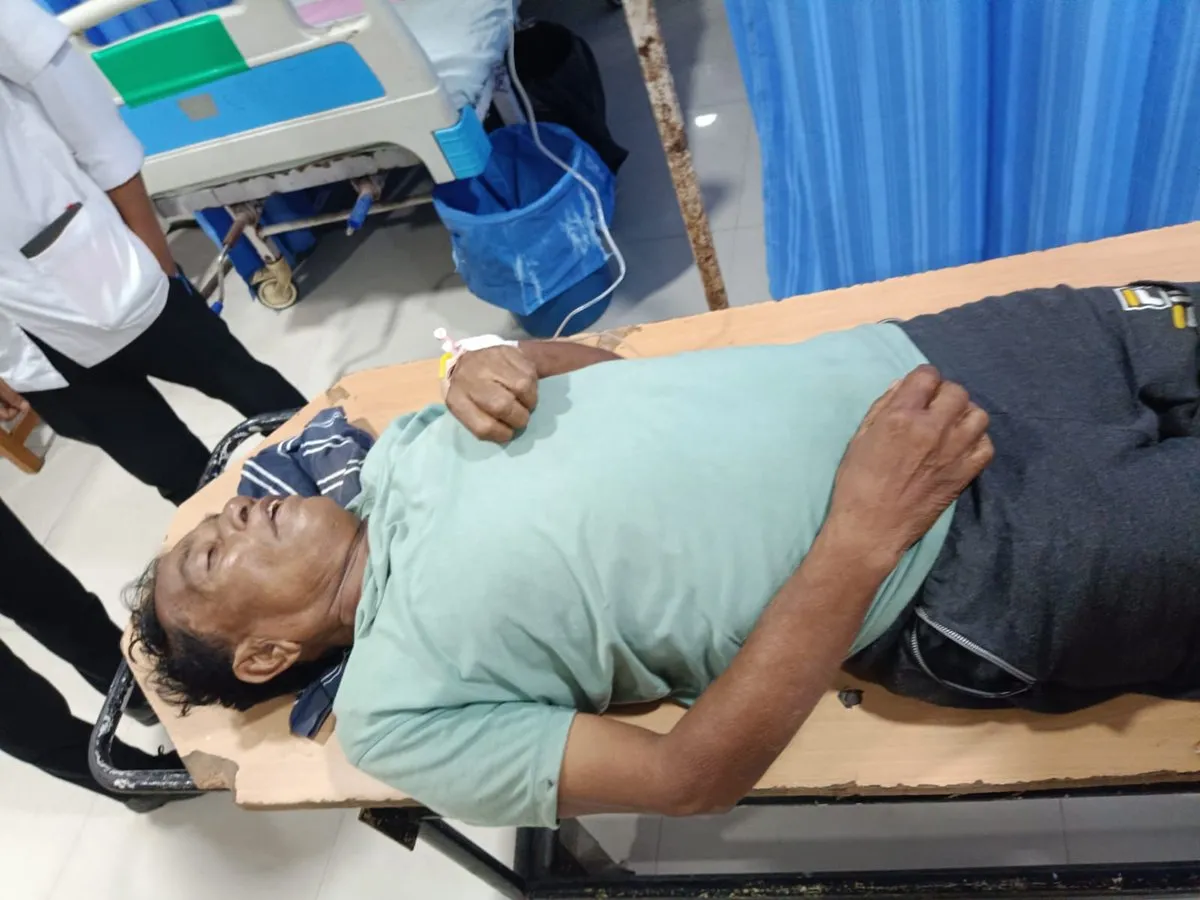 বকুল দাস  