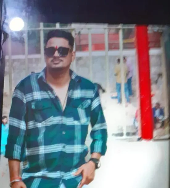 আটকাধীন অমিত মেধী  