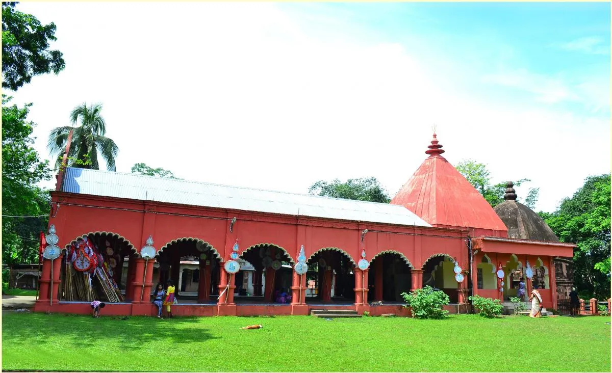 বিশ্বনাথ ঘাটৰ বিশ্বনাথ মন্দিৰ  