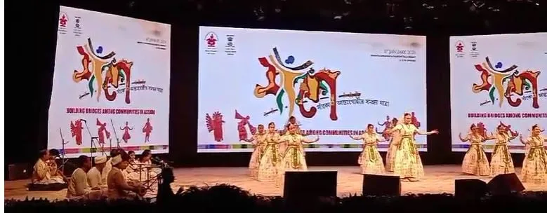 মুক-বধিৰ, দৃষ্টিহীন শিক্ষাৰ্থীয়ে পৰিবেশন কৰা সত্ৰীয়া নৃত্য  User