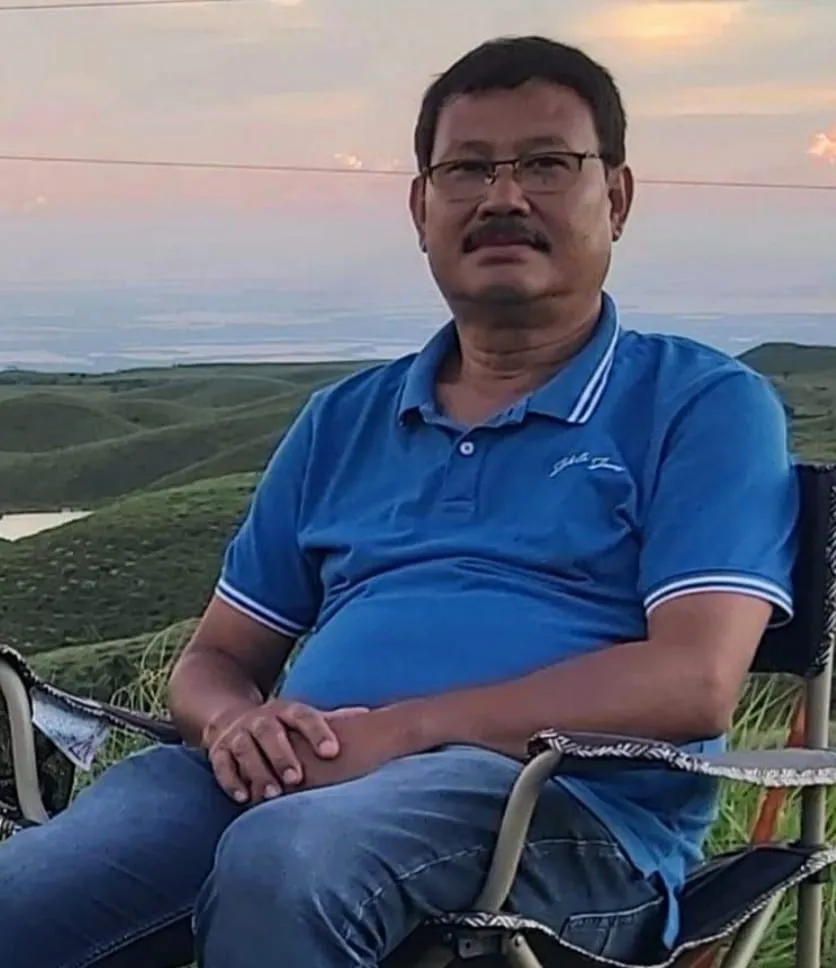 পুৰুষোত্তম দলে  