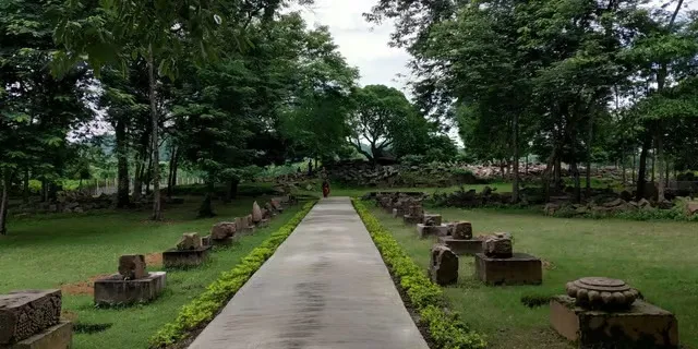 উদ্যাণৰ ৰূপ দিয়া হৈছে বিশ্বকৰ্মা মন্দিৰৰ চৌহদক  