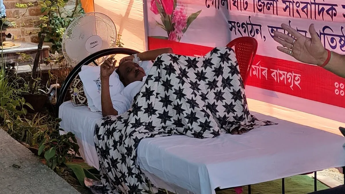 অসুস্থ অৱস্থাত বিকাশ শৰ্মা  