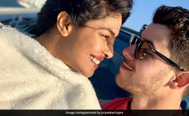 প্ৰিয়ংকাই ইষ্টাগ্ৰামত চেয়াৰ কৰা ফটো  