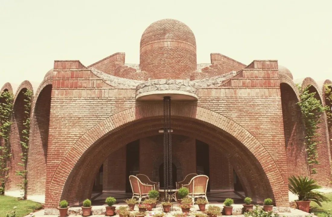  Satish Gujral-Designed Embassy Of Belgium