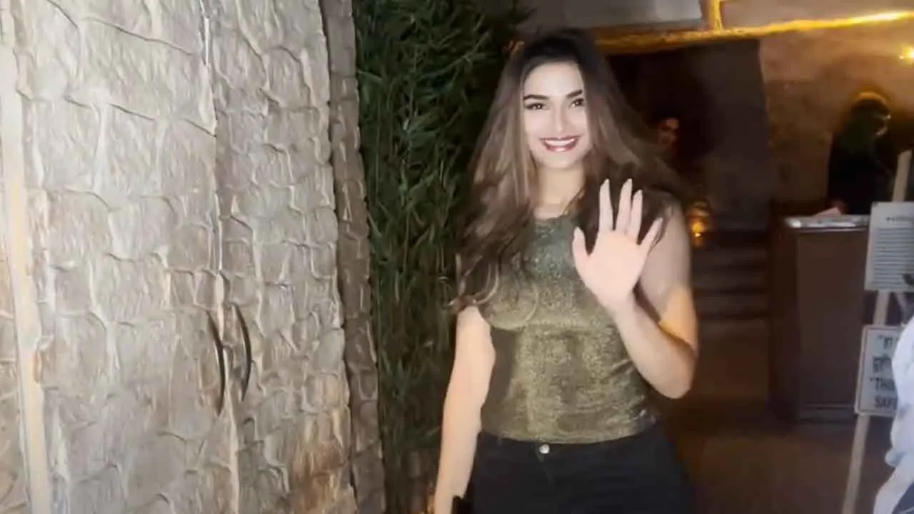 Raveena, Tamannaah, Ibrahim, and Veer Join Rasha Thadani's Birthday Celebration (9)