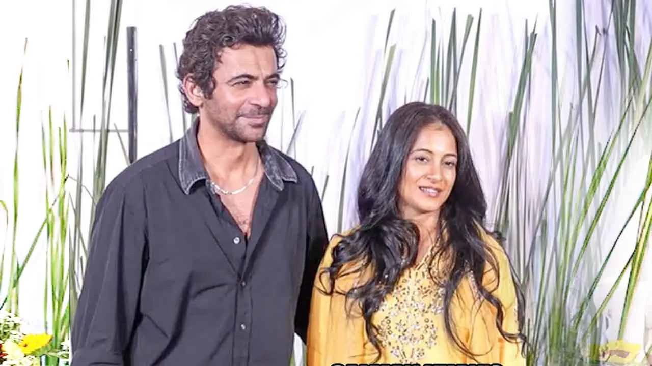 Sunil Grover and His Wife Aarti