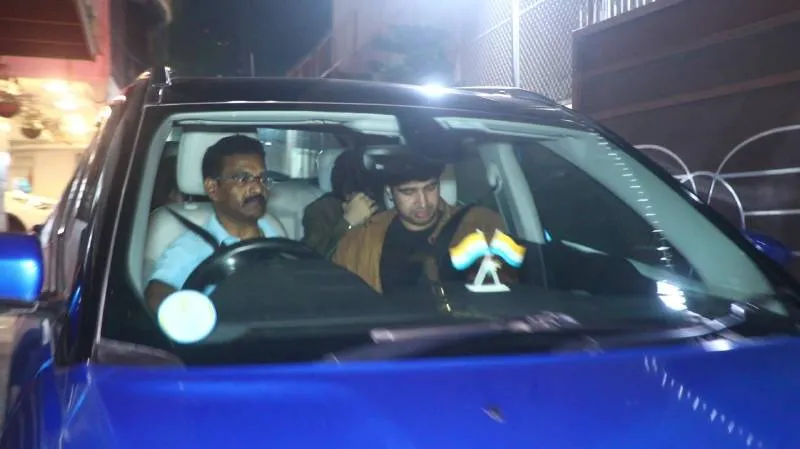 Saif's Nawabzada Ibrahim was seen with his girlfriend in Juhu