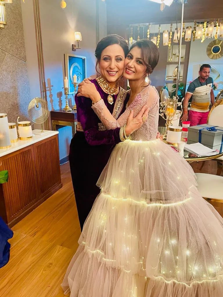 Sriti Jha a.k.a Amruta and Kishori Shahane Vij a.k.a Babita Ahuja from Zee TV's Kaise Mujhe Tum Mil Gaye