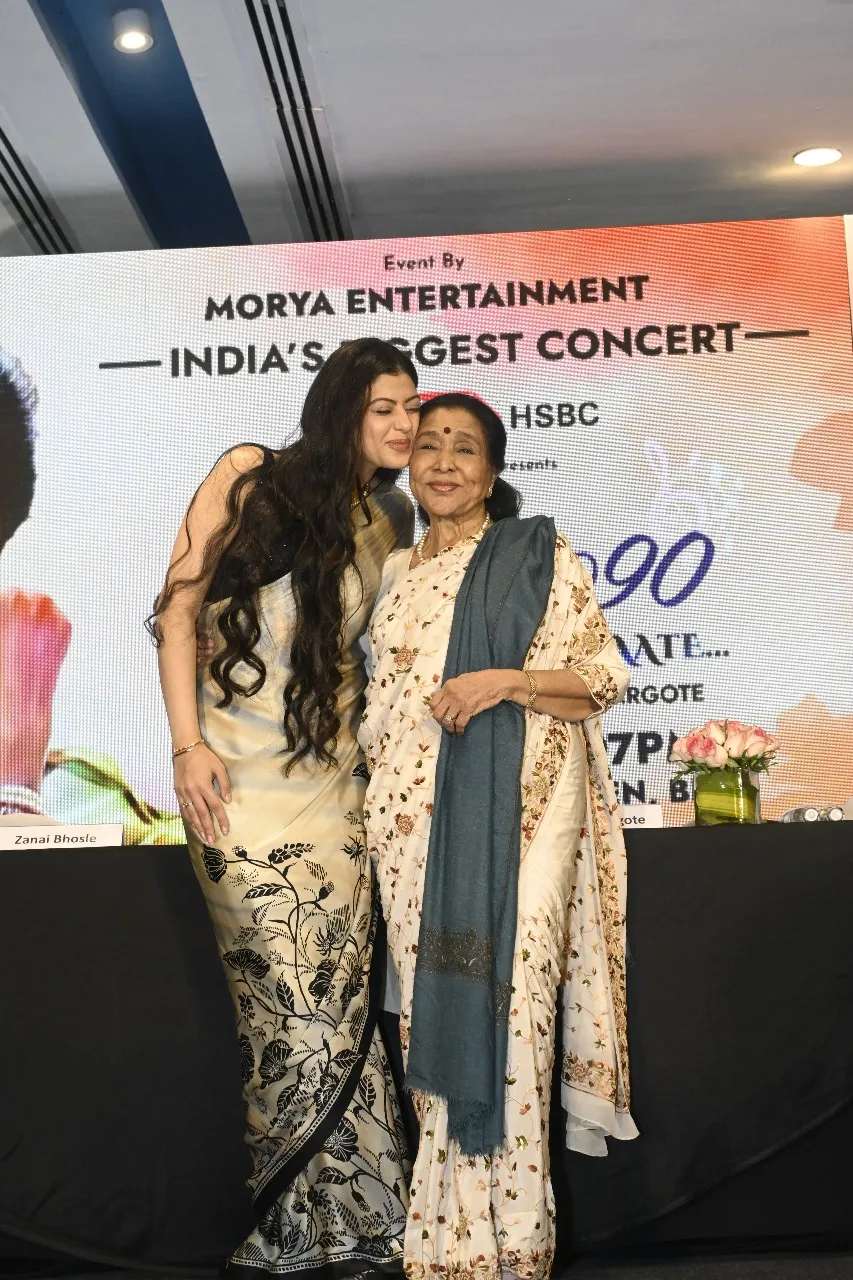 Asha Bhosle (2).jpg