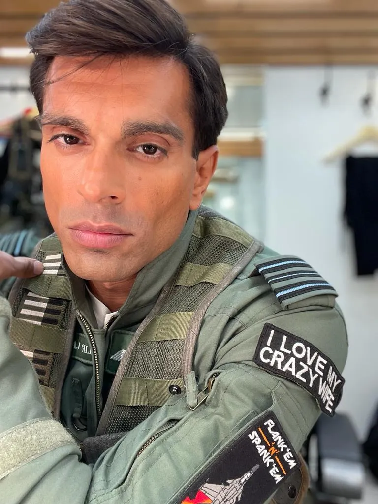 Karan Singh Grover in Fighter