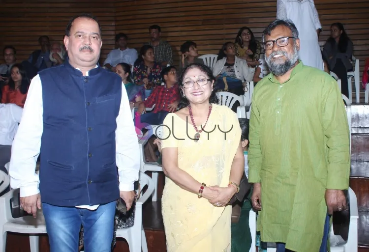 Sashanka Mohapatra, Nayanaa Kanodia and Johny ML