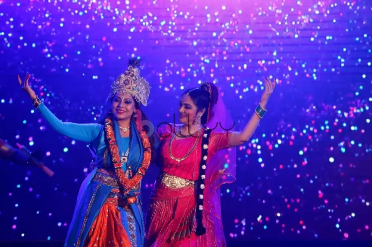 Actor-Danseuse Gracy Singh performs at ISKCON